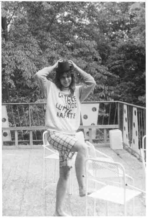 If picture is not shown here, it probably doesnot exist for this quality ... (choose another quality)