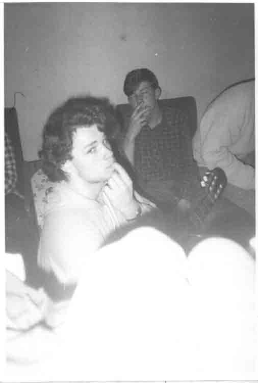 If picture is not shown here, it probably doesnot exist for this quality ... (choose another quality)