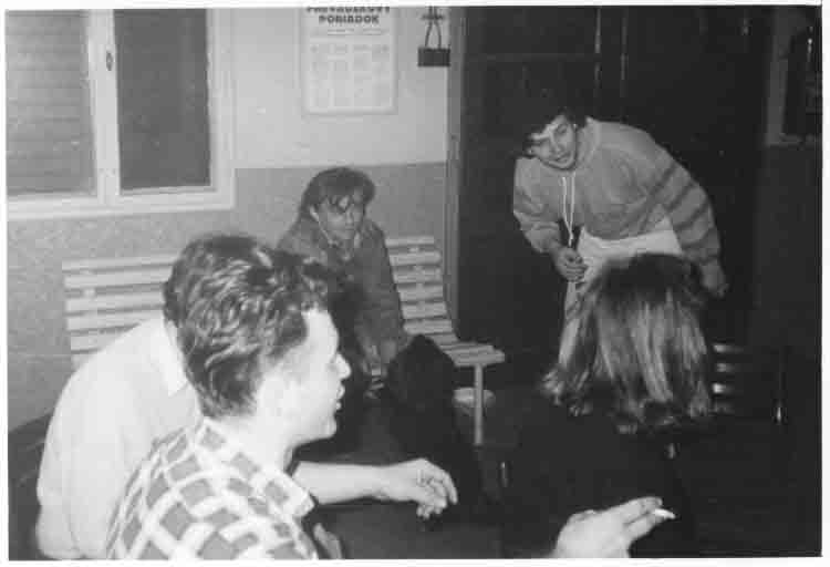 If picture is not shown here, it probably doesnot exist for this quality ... (choose another quality)