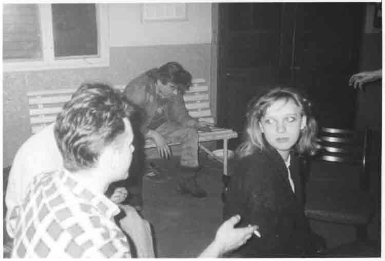 If picture is not shown here, it probably doesnot exist for this quality ... (choose another quality)