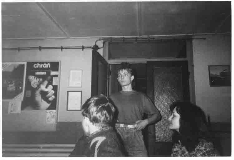 If picture is not shown here, it probably doesnot exist for this quality ... (choose another quality)