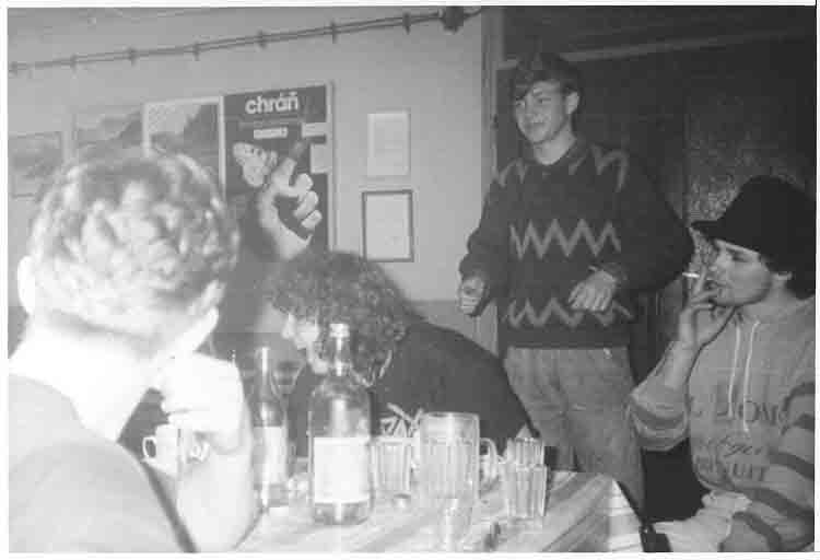 If picture is not shown here, it probably doesnot exist for this quality ... (choose another quality)