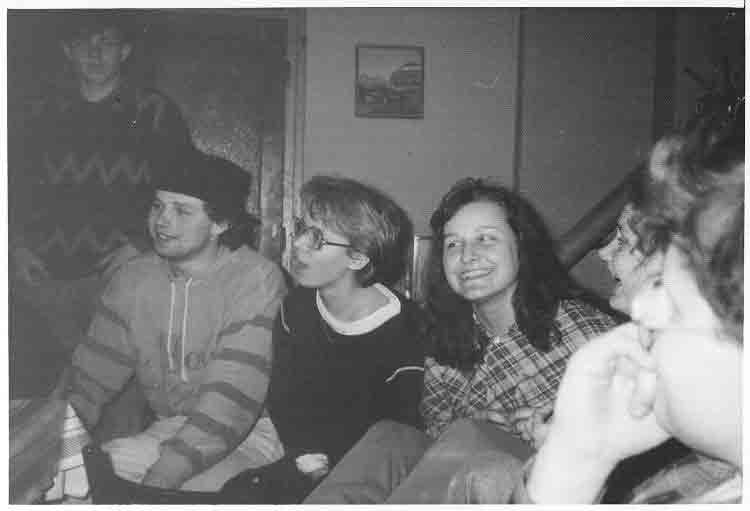 If picture is not shown here, it probably doesnot exist for this quality ... (choose another quality)