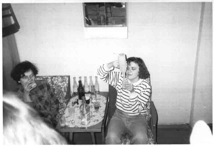 If picture is not shown here, it probably doesnot exist for this quality ... (choose another quality)