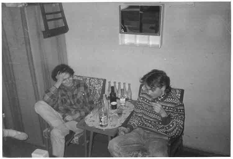 If picture is not shown here, it probably doesnot exist for this quality ... (choose another quality)