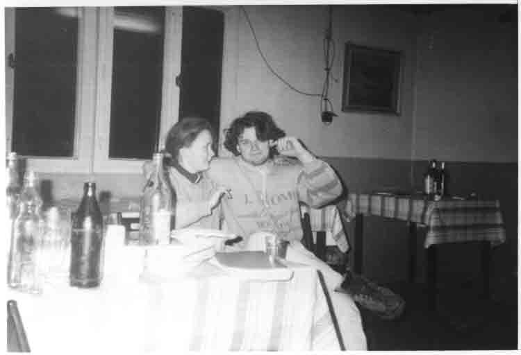 If picture is not shown here, it probably doesnot exist for this quality ... (choose another quality)