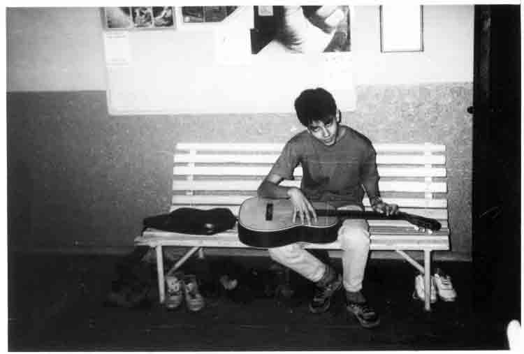 If picture is not shown here, it probably doesnot exist for this quality ... (choose another quality)