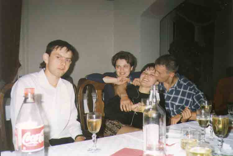 If picture is not shown here, it probably doesnot exist for this quality ... (choose another quality)