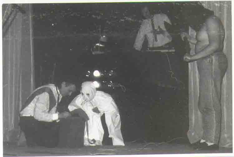 If picture is not shown here, it probably doesnot exist for this quality ... (choose another quality)