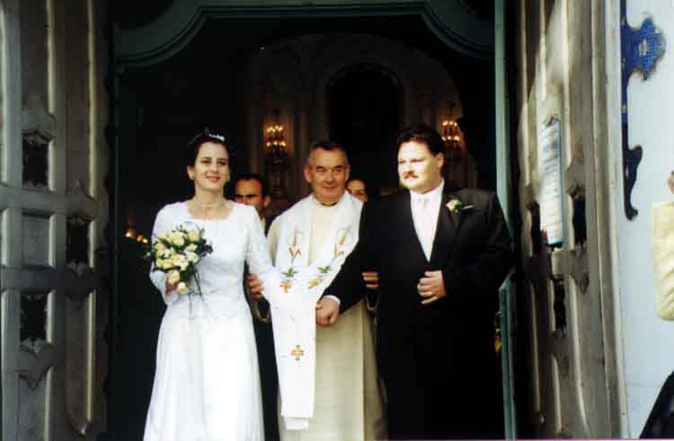 If picture is not shown here, it probably doesnot exist for this quality ... (choose another quality)