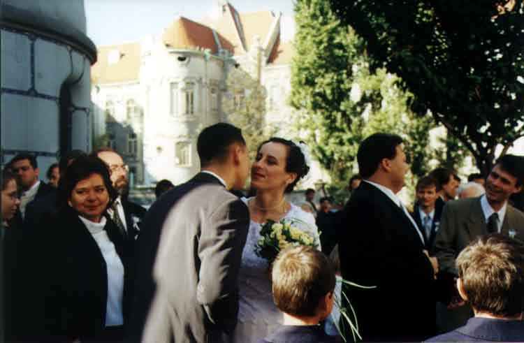 If picture is not shown here, it probably doesnot exist for this quality ... (choose another quality)