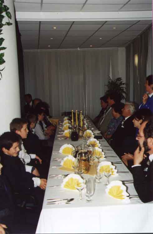 If picture is not shown here, it probably doesnot exist for this quality ... (choose another quality)