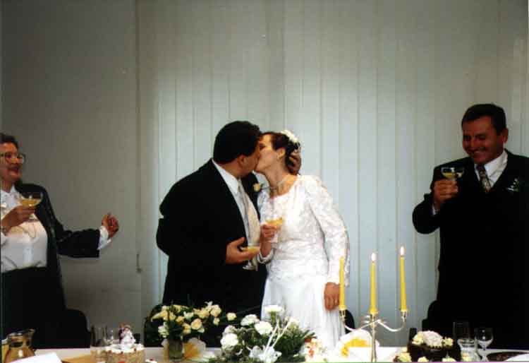 If picture is not shown here, it probably doesnot exist for this quality ... (choose another quality)