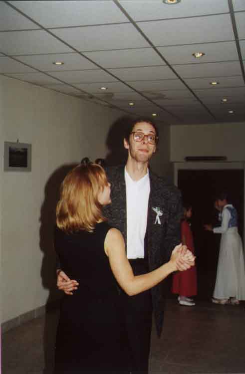 If picture is not shown here, it probably doesnot exist for this quality ... (choose another quality)