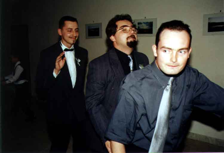 If picture is not shown here, it probably doesnot exist for this quality ... (choose another quality)