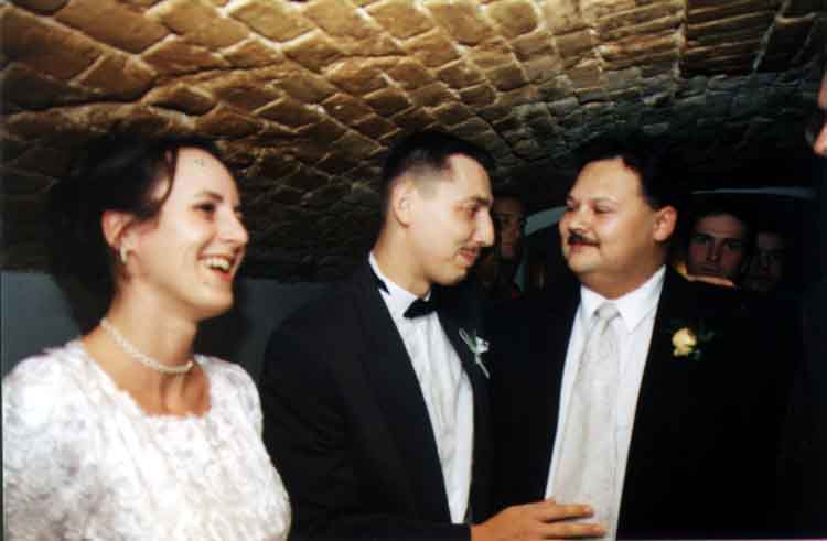 If picture is not shown here, it probably doesnot exist for this quality ... (choose another quality)